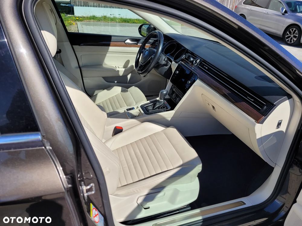 Volkswagen Passat 2.0 TDI BMT SCR 4Mot Highline DSG7 - 14