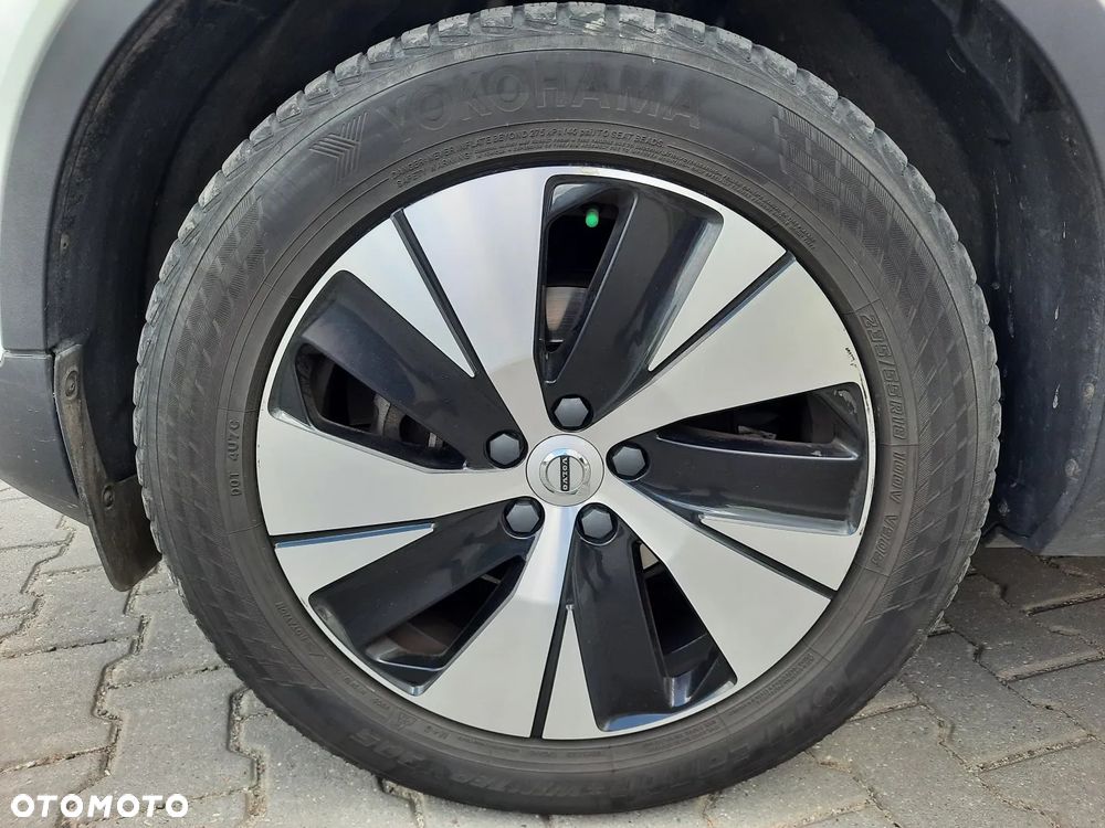Volvo XC 40 T3 Momentum - 10