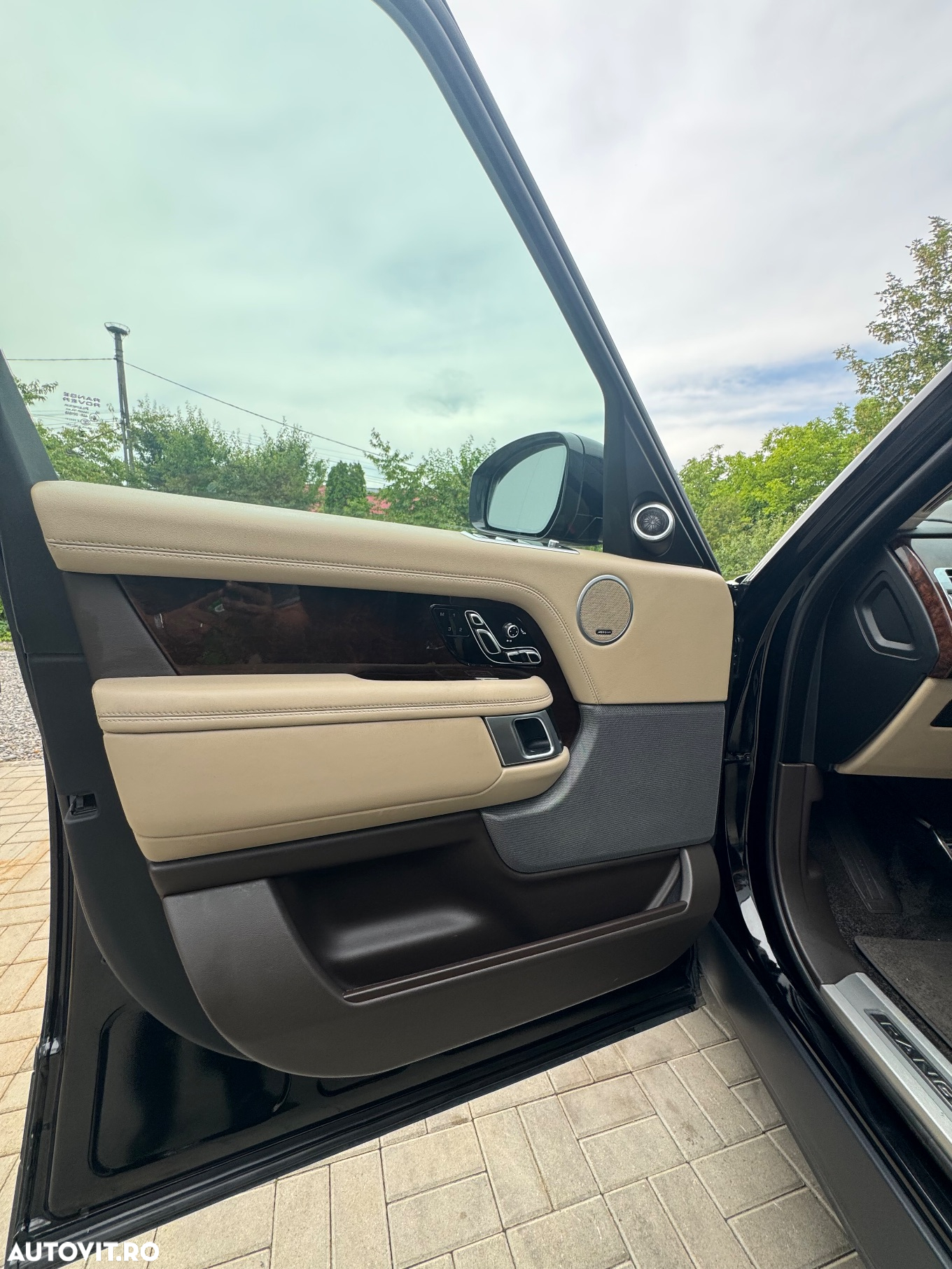 Land Rover Range Rover 3.0L SDV6 Vogue - 8