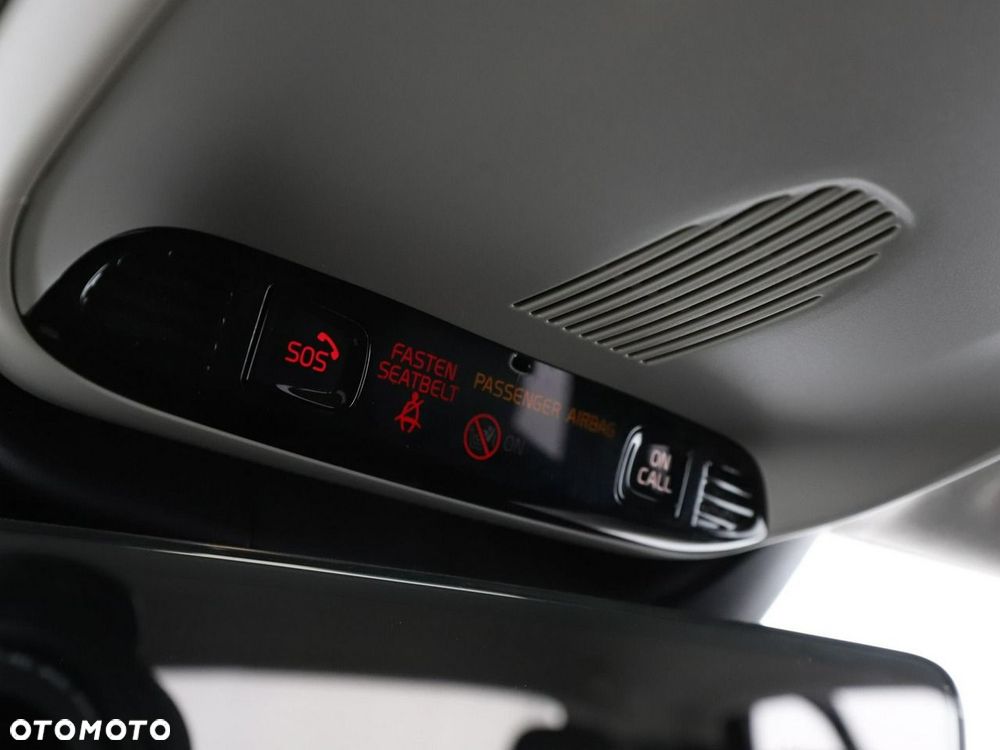 Volvo XC 40 T3 Momentum Pro - 37