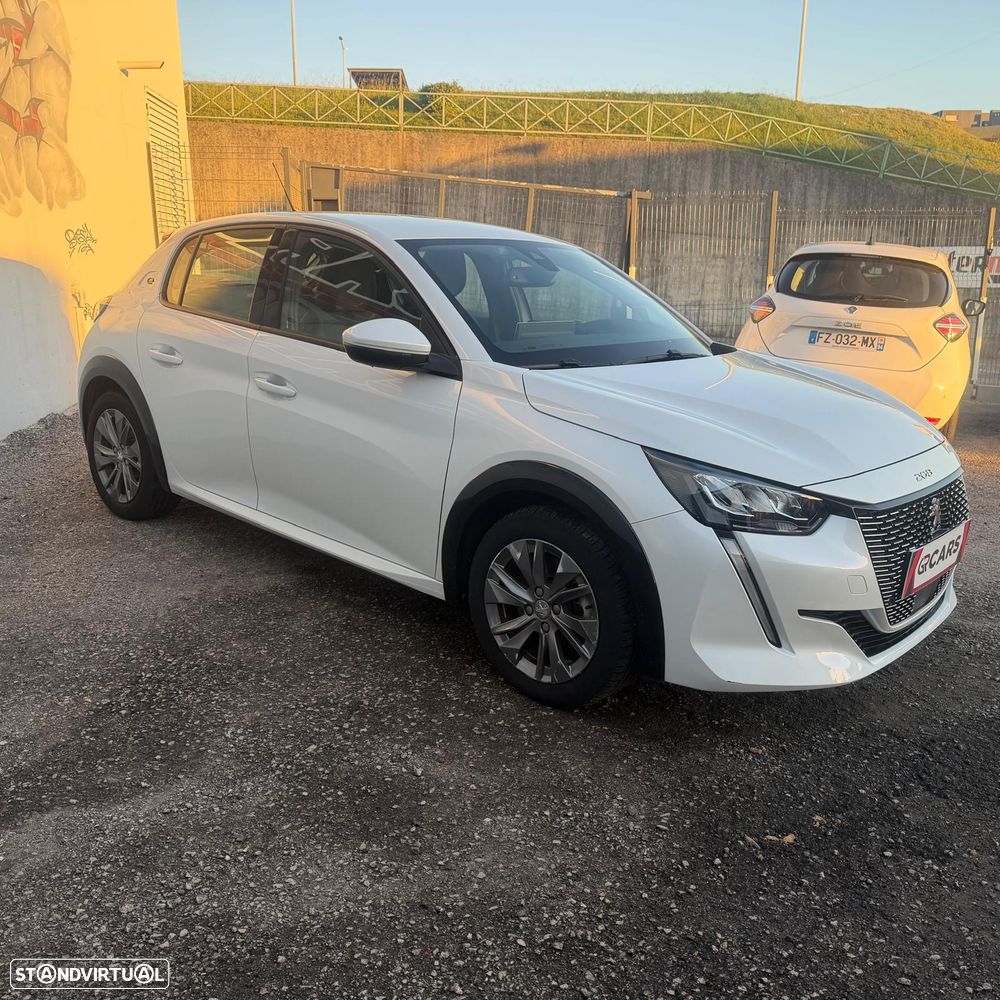 Peugeot e-208 Allure+ - 27