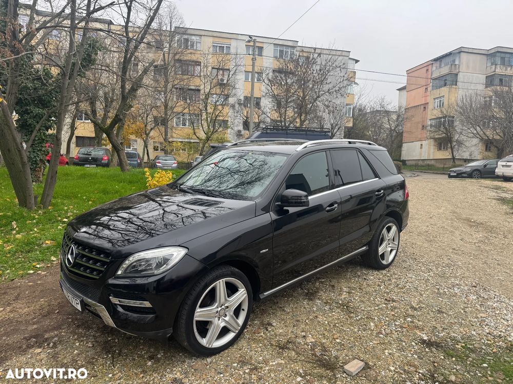 Mercedes-Benz ML 350 BlueTec 4MATIC Aut - 2