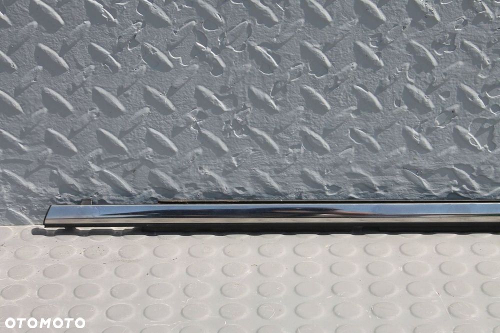 LISTWA ZGARNIAJĄCA PARAPET CHROM DRZWI LEWY TYŁ MITSUBISHI ECLIPSE CROSS - 2