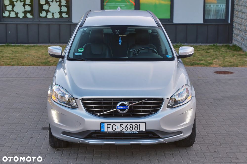 Volvo XC 60 D4 Momentum - 2