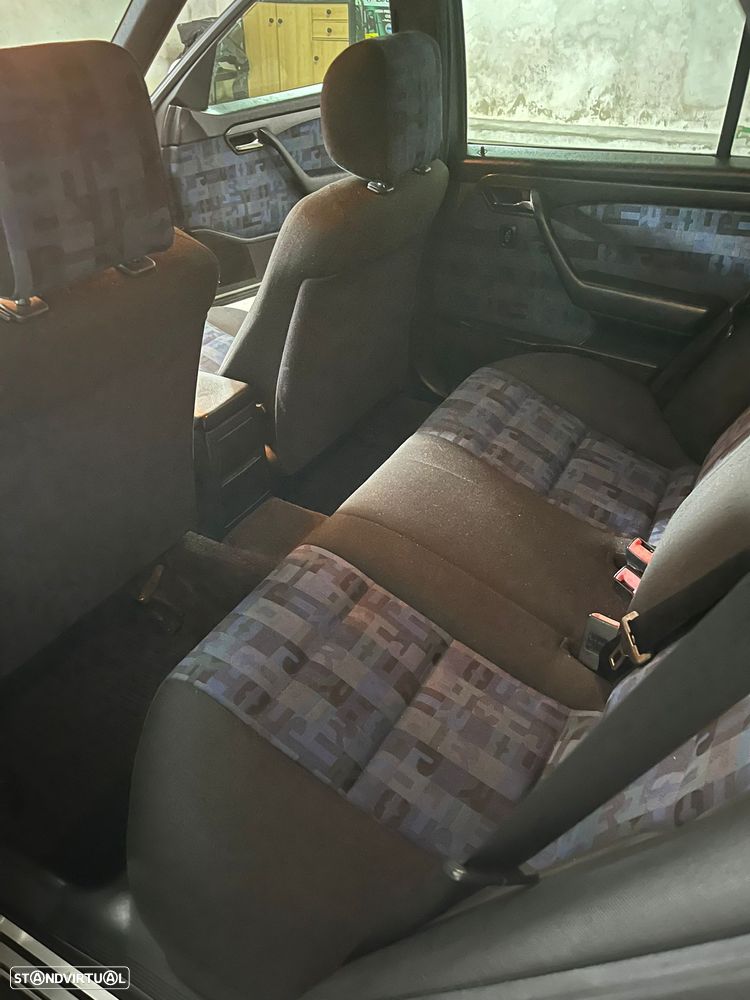 Mercedes-Benz C 250 TD Elegance - 8