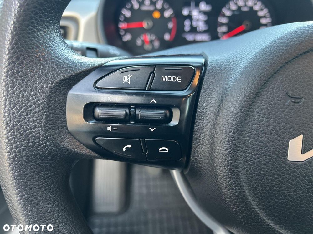 Kia Rio - 14