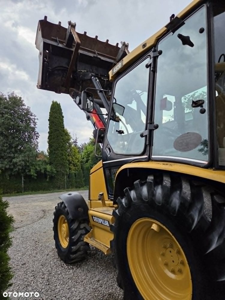 Caterpillar 432D - 12