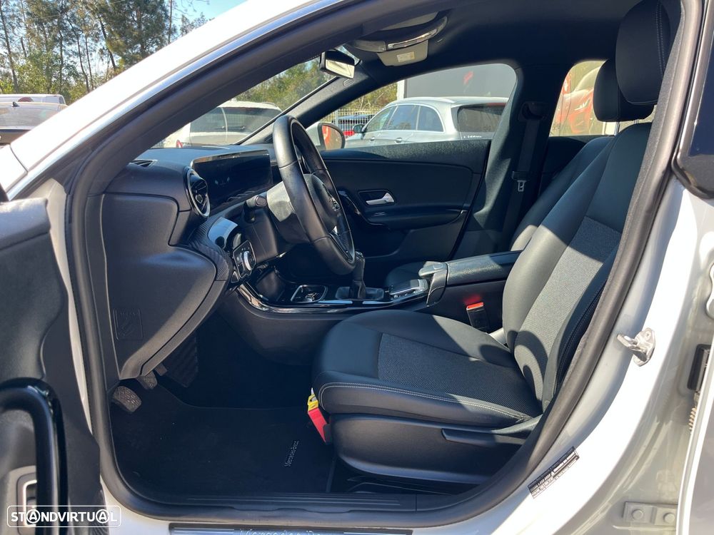 Mercedes-Benz CLA 180 d Shooting Brake Business Solutions - 13