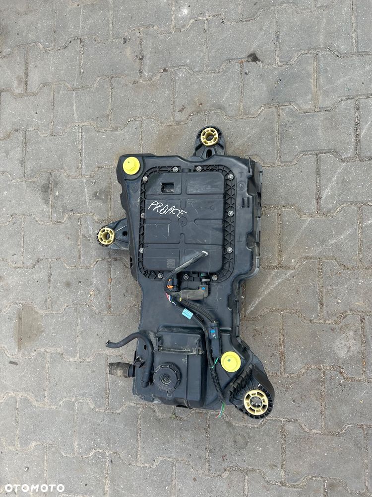 Zbiornik adblue 9817601880 Peugeot Rifter Partner IV toyota proace city Berlingo IvV - 1