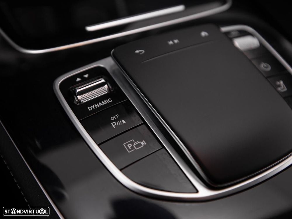 Mercedes-Benz E 300 de 4Matic 9G-TRONIC Avantgarde - 22