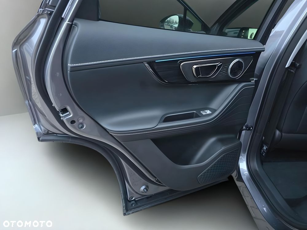 Omoda 5 1.5 T-GDI Hybrid Premium DHT - 8