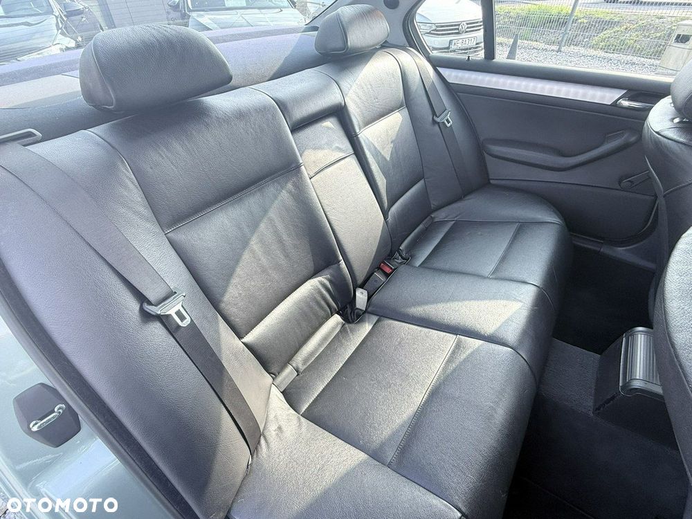 BMW Seria 3 318i - 19