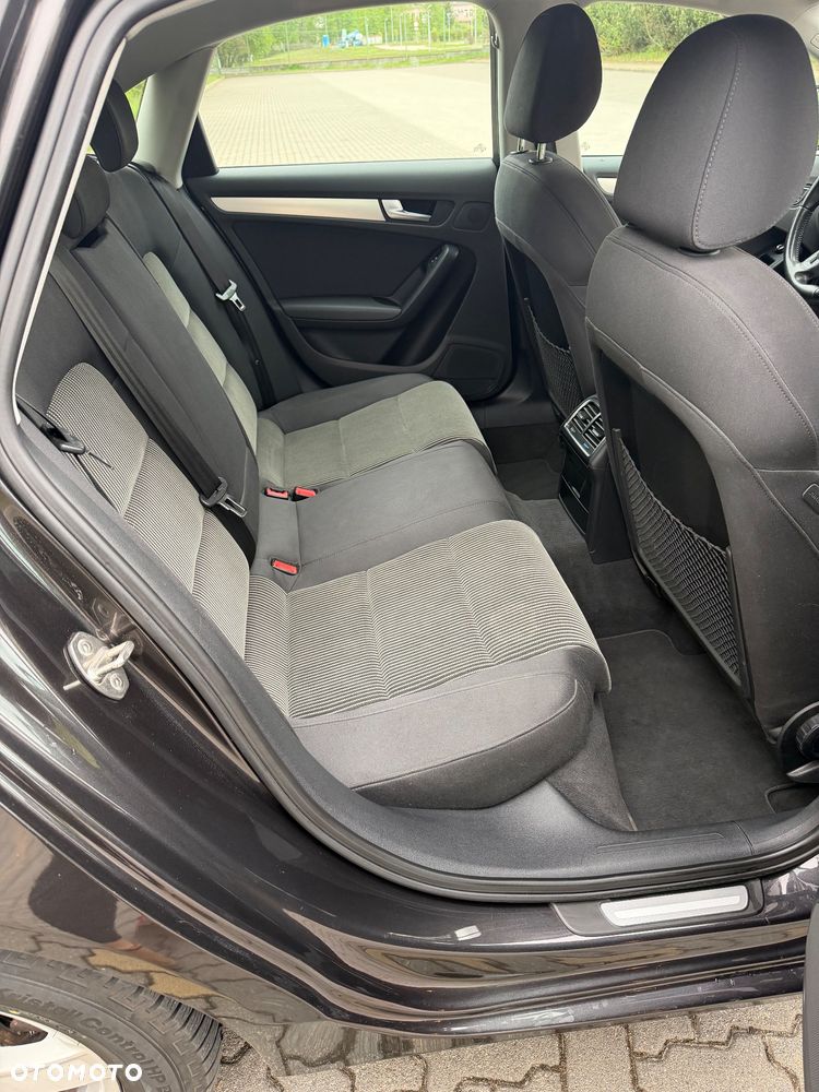 Audi A4 Limousine - 6