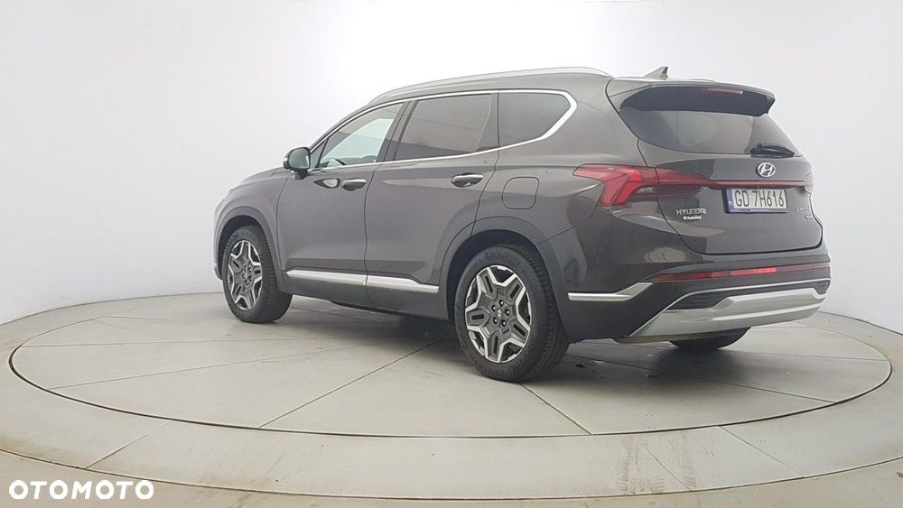Hyundai Santa Fe - 5