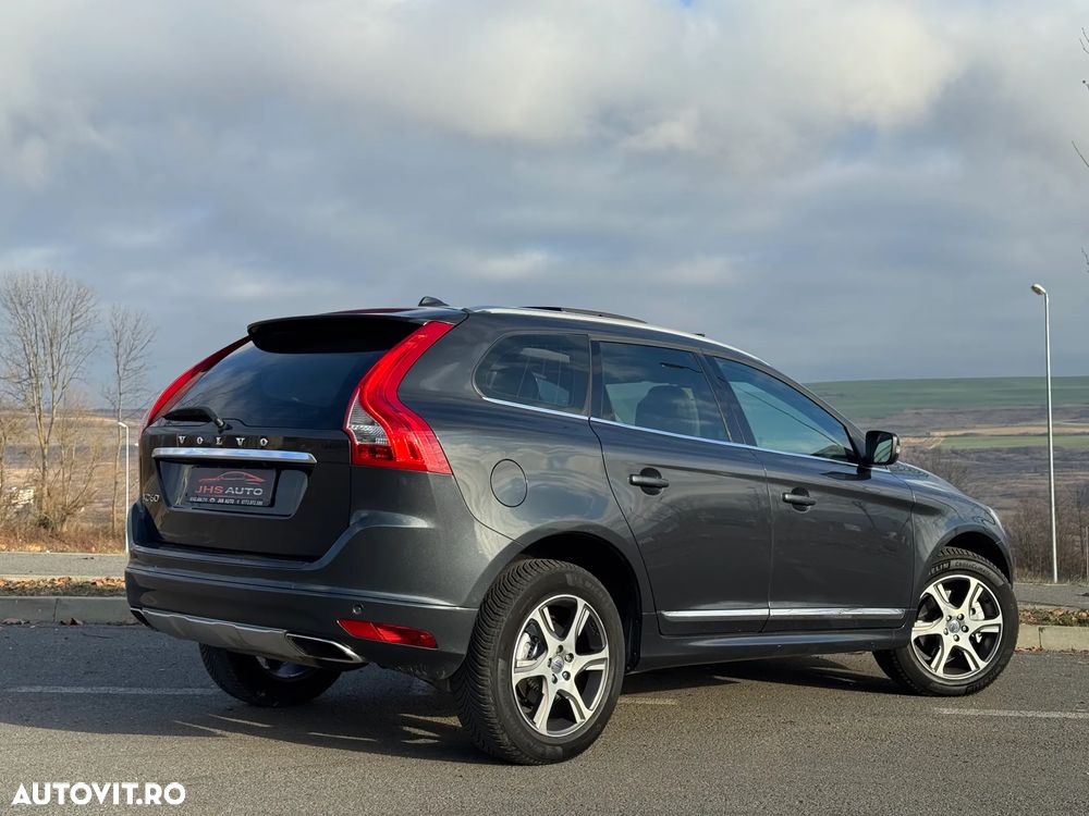 Volvo XC 60 - 4