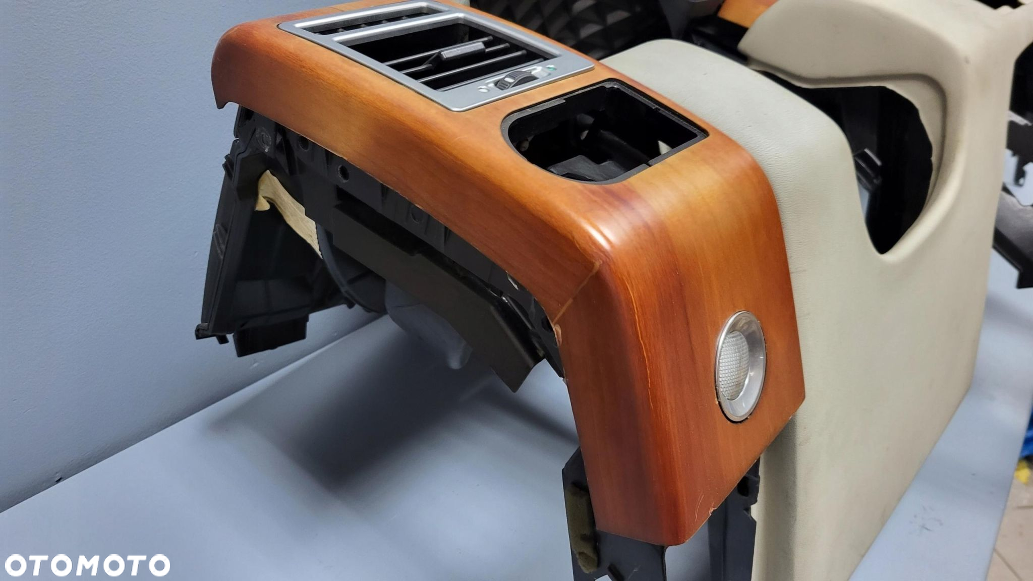 Kokpit Deska Rozdzielcza Range Rover Vogue L322 EU - 6