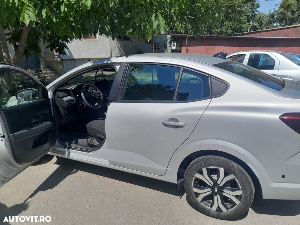 Dacia Logan TCe 90 MT6 Prestige - 3