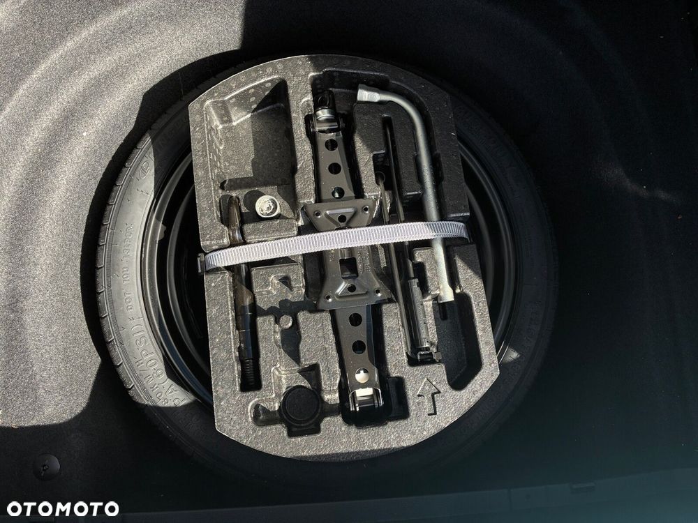 Volkswagen Passat - 26