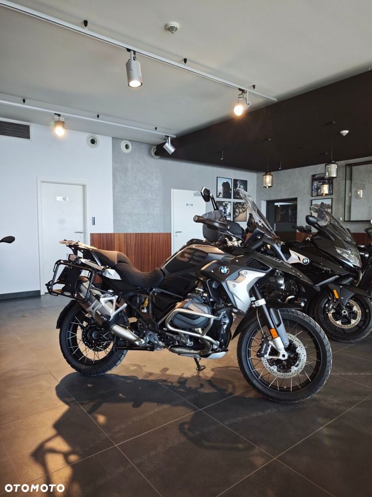 BMW R - 1