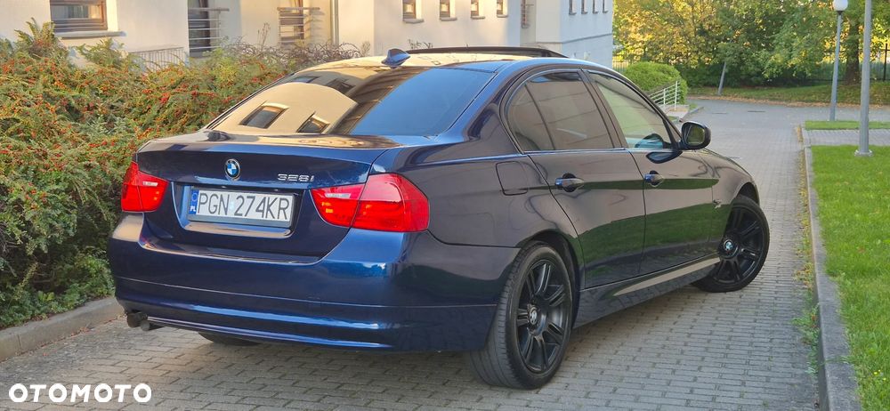 BMW Seria 3 330i xDrive Edition Exclusive - 23