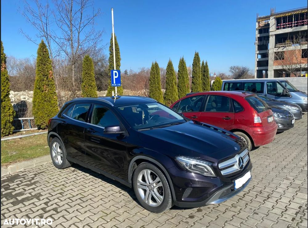 Mercedes-Benz GLA 200 d 4MATIC Aut. - 3