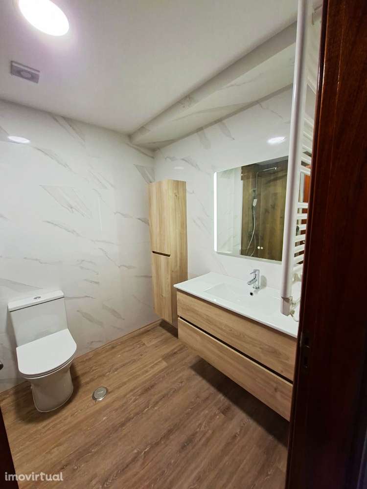 Apartamento T3+1 no Centro do Montijo - Arrendamento - Grande imagem: 4/17