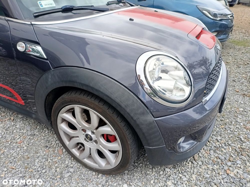 Mini Cooper S 2012 photo 2