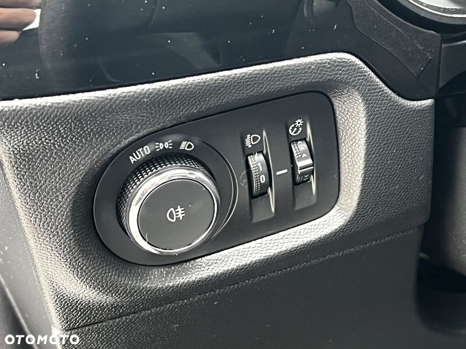 Opel Corsa 1.2 Direct Injection Turbo - 20