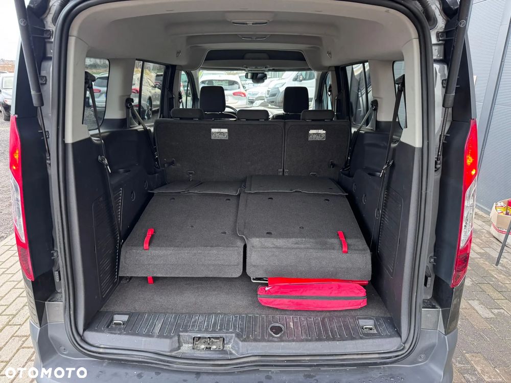 Ford Tourneo Connect Grand - 25