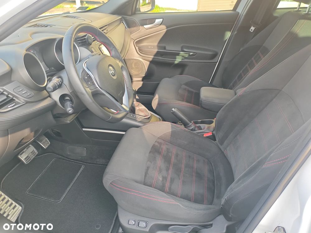Alfa Romeo Giulietta 2.0 JTDM Super TCT - 10
