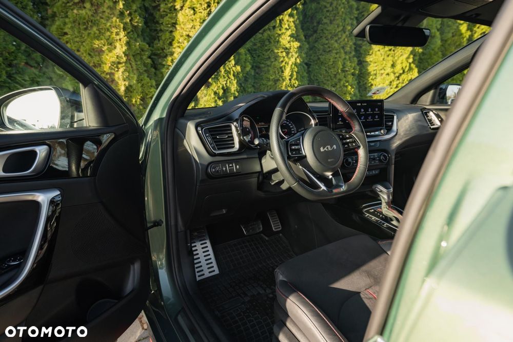 Kia ProCeed 1.6 T-GDI GT DCT - 10