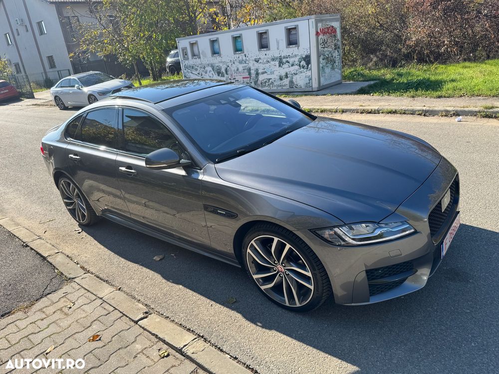 Jaguar XF 25d AWD R-Sport - 19