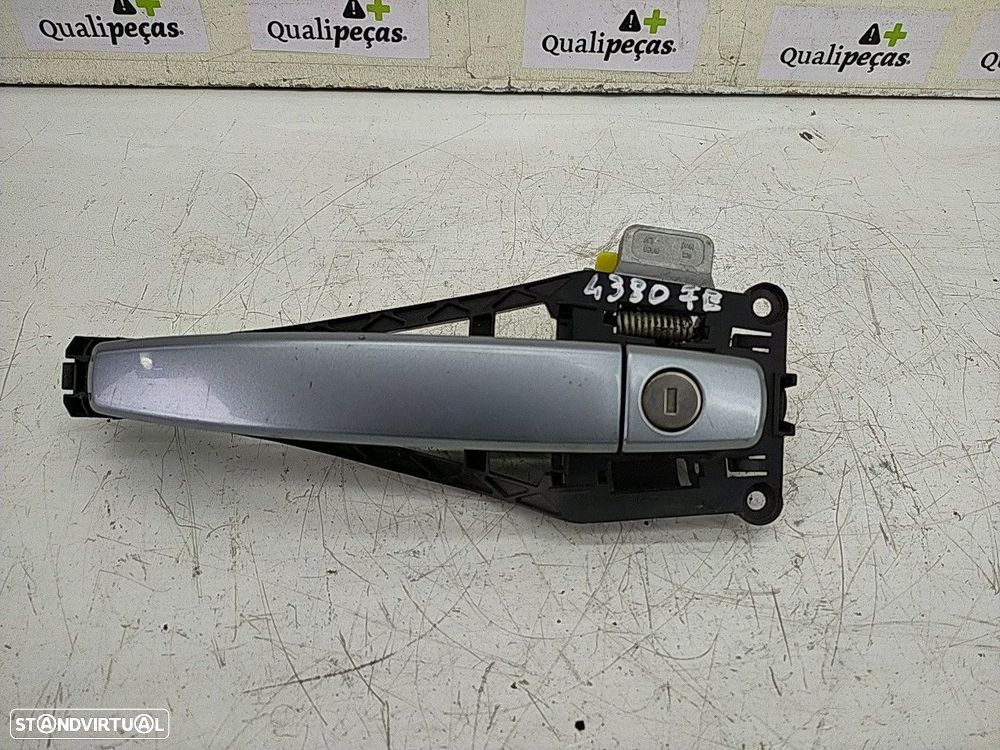 Puxador Frente Esquerdo Opel Corsa D (S07) - 1