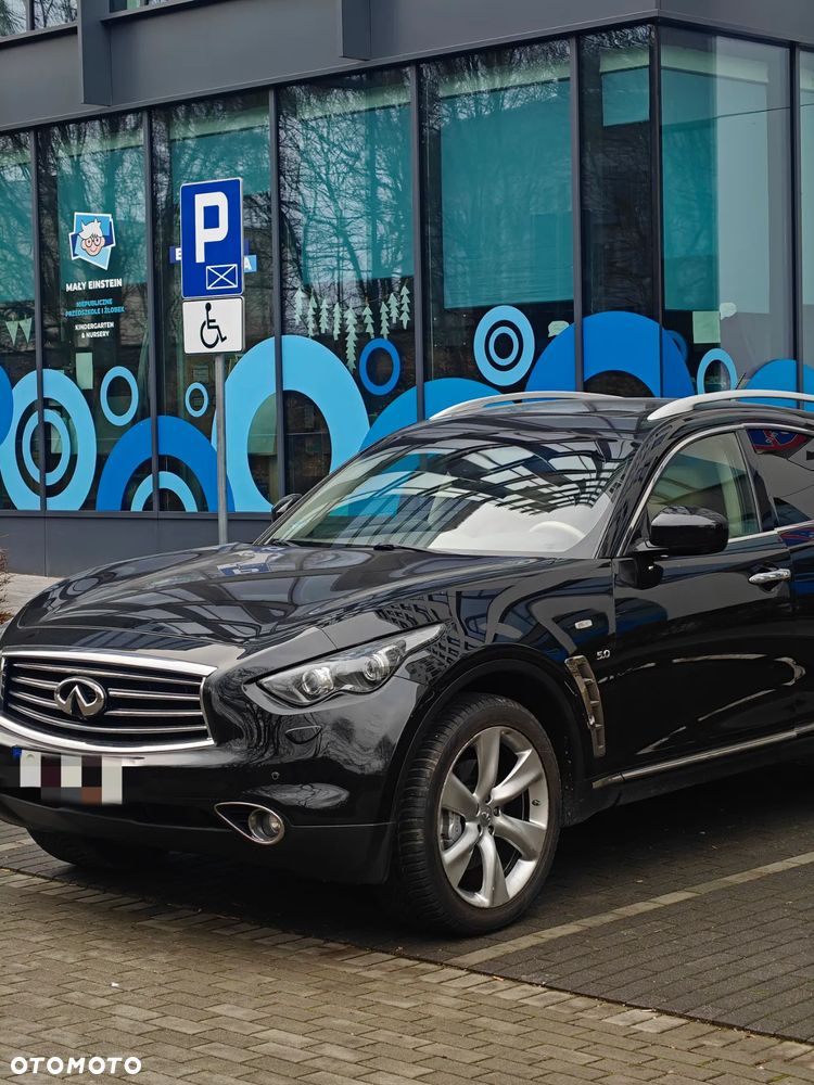 Infiniti QX70 5.0 S Premium - 2