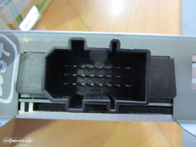 Amplificador 8E5035223D AUDI A4 2006 AUDI A4 B7 2006 1.9 TDI  115CV   8V 4P CINZA - 2
