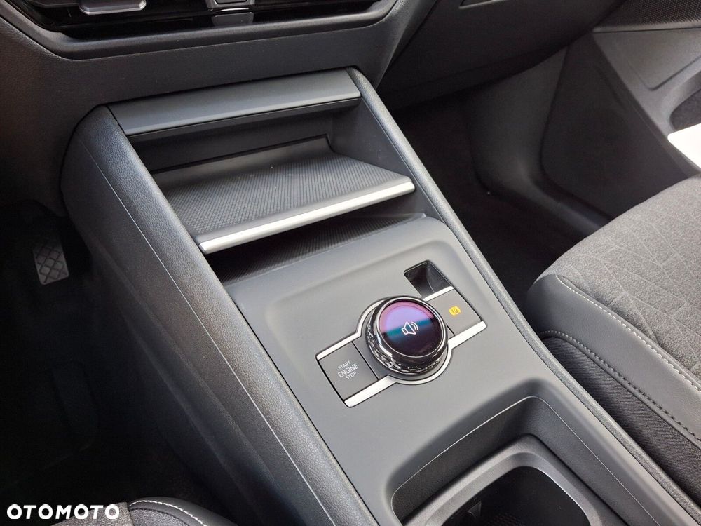 Volkswagen Tiguan - 34
