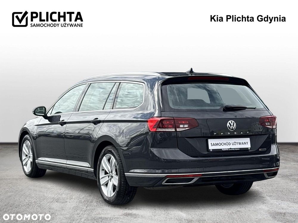 Volkswagen Passat 2.0 TDI 4Mot Elegance DSG - 3