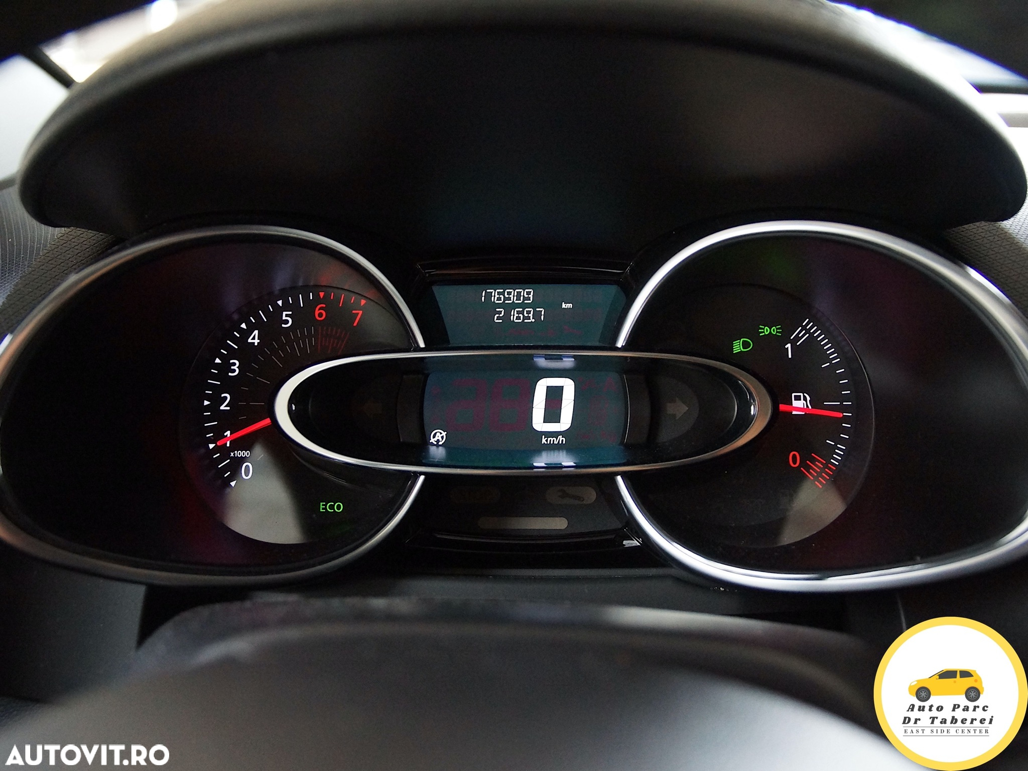 Renault Clio ENERGY TCe 90 Start & Stop LIMITED 2018 - 30