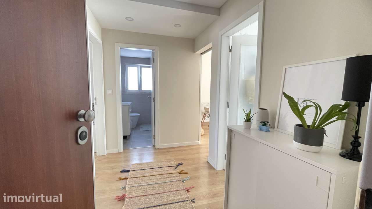 Apartamento T2 | Luz Natural | A 5 Minutos a Pé do Metro de Odivelas - Grande imagem: 3/19