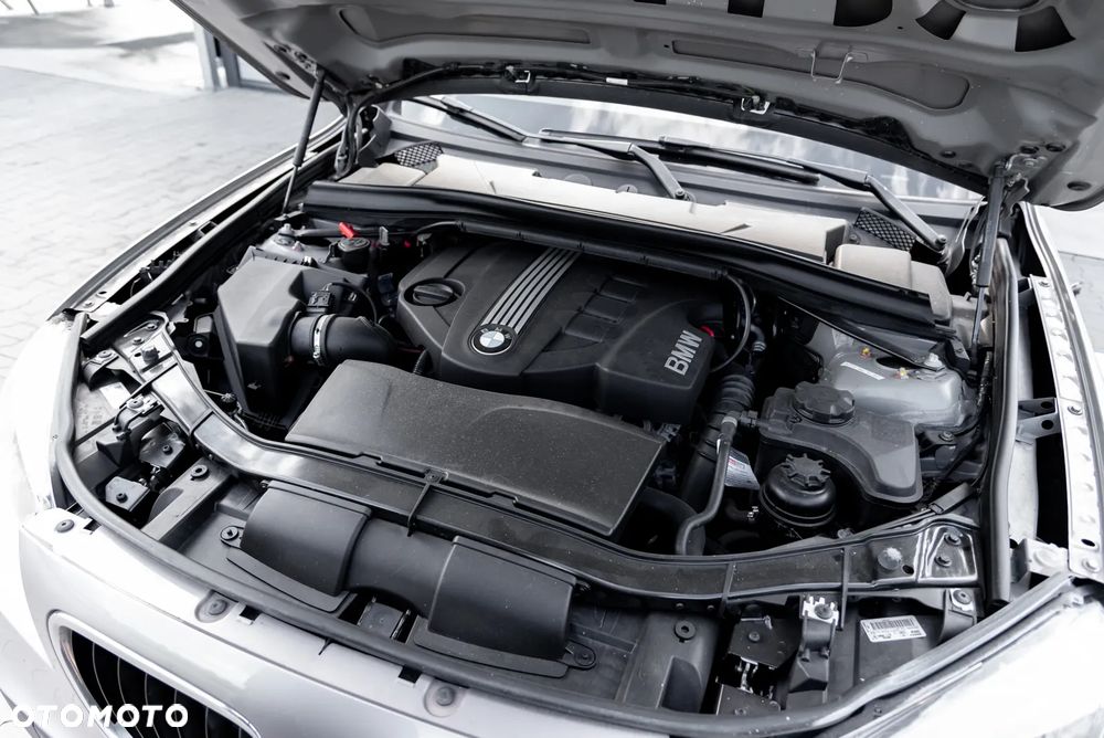 BMW X1 sDrive18d - 37