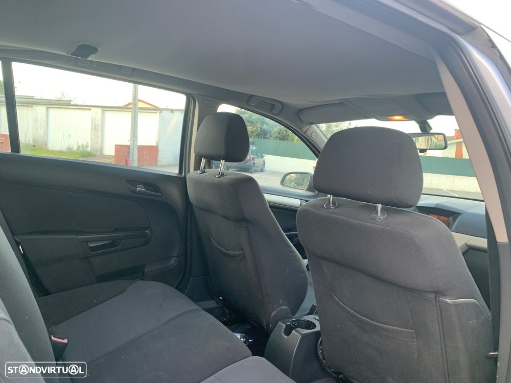 Opel Astra 1.3 CDTi Enjoy EcoFLEX - 12