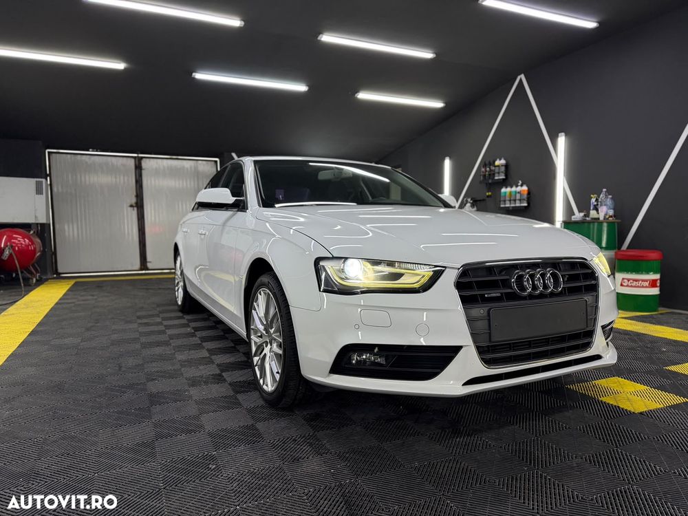 Audi A4 Limuzina 2.0 TDI DPF clean multitronic S line Sportpaket - 2