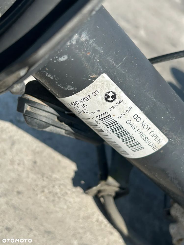 BMW F30 LIFT ZWROTNICA WAHACZE AMORTYZATOR LEWY 6873797 - 2