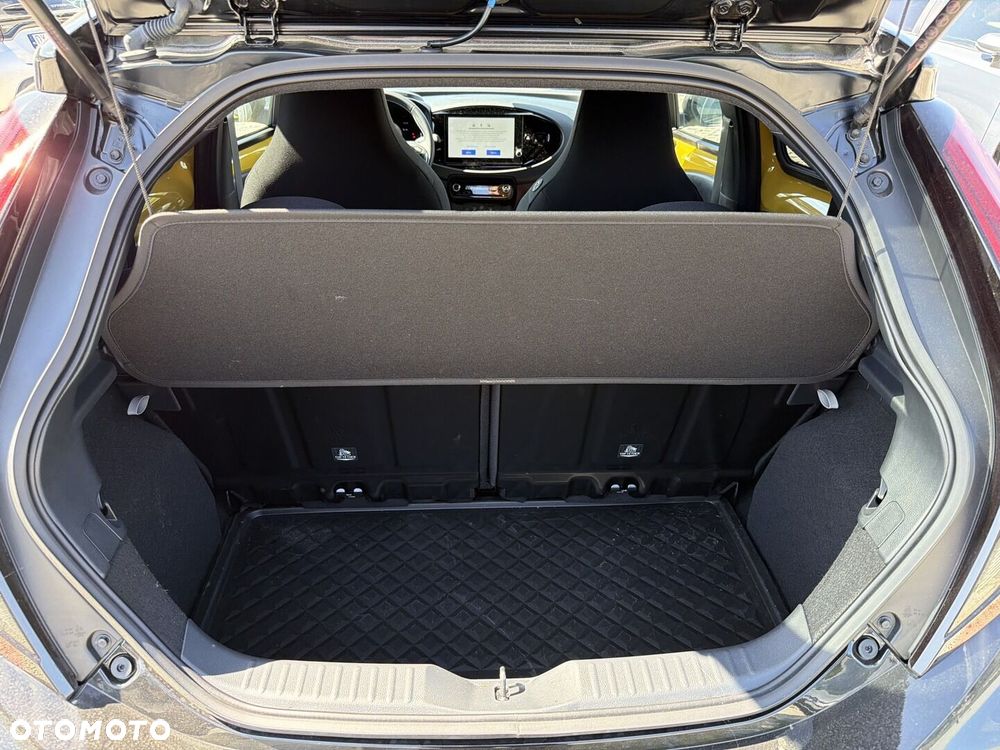 Toyota Aygo X - 11