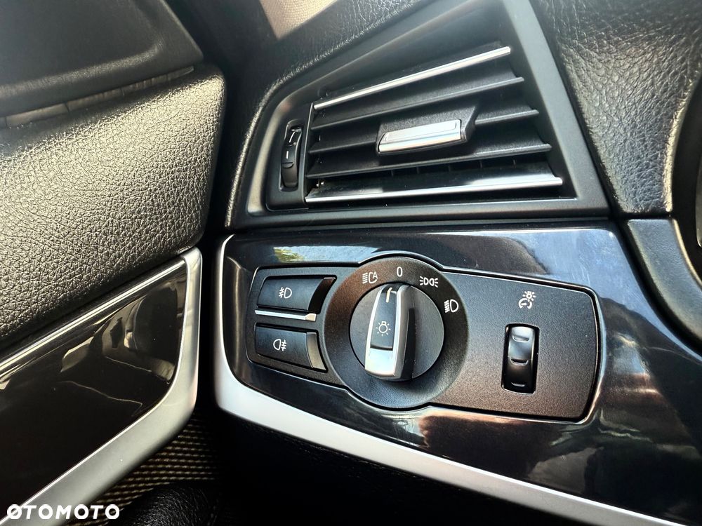 BMW Seria 5 520d Blue Performance - 27