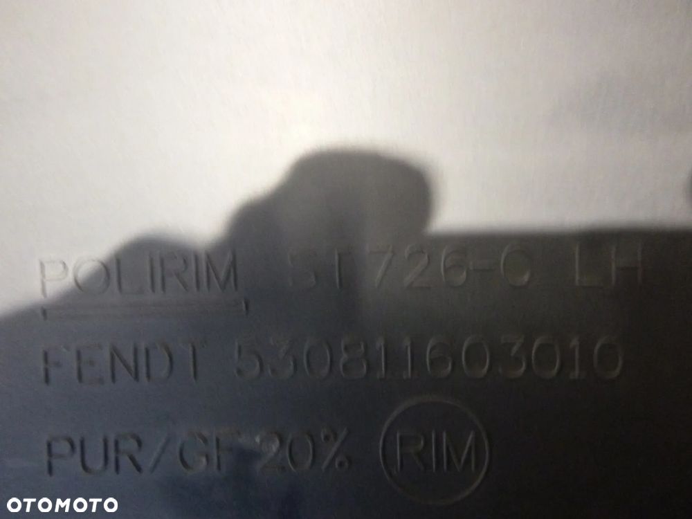 1038 Vario S4, 1042 Vario S4, 1046 Vario S4, 1050 Vario S4 fendt nadkole tył lewe błotnik - 2