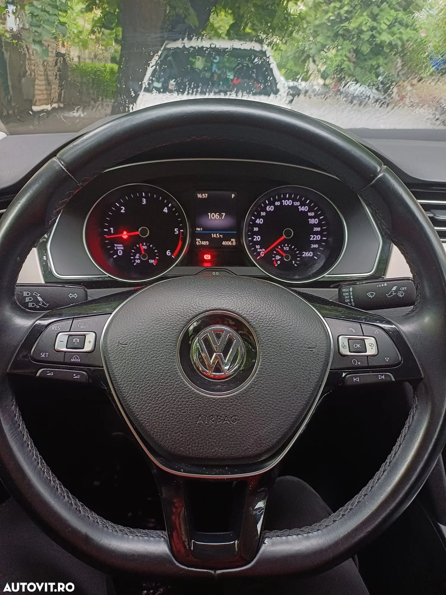Volkswagen Passat - 8