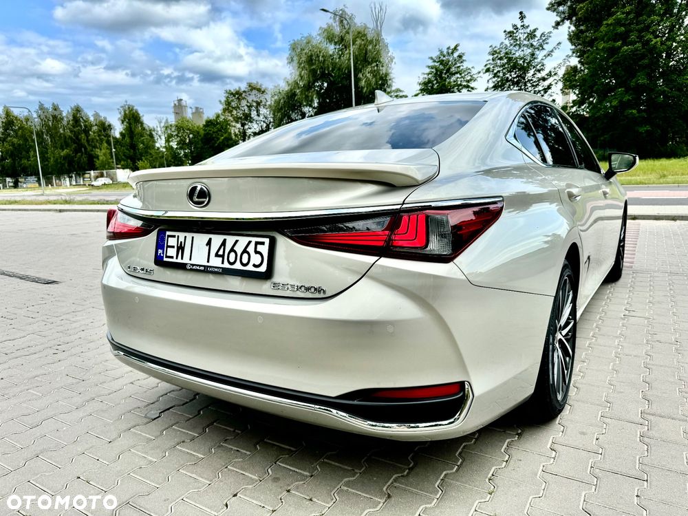 Lexus ES 300h Prestige - 3