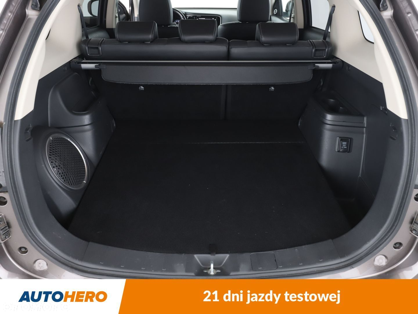 Mitsubishi Outlander - 17