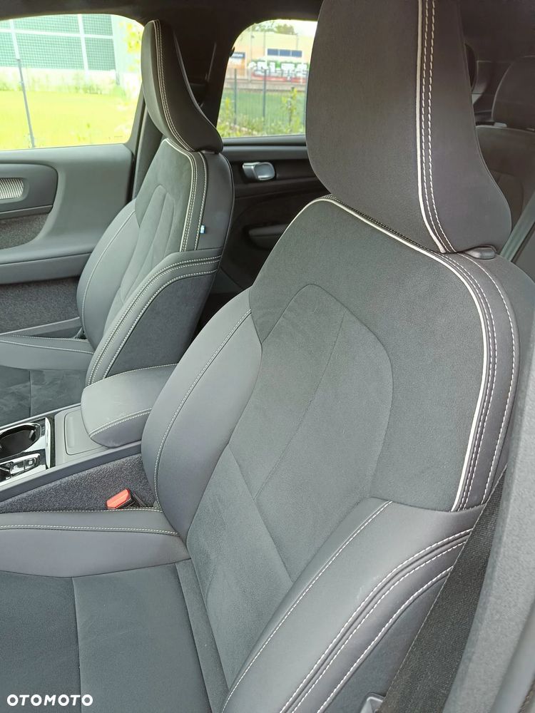 Volvo XC 40 B3 Ultra Dark - 7